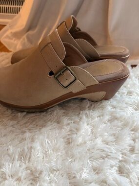 White Mountain Tan Buckle Slip-On Mule Wedges